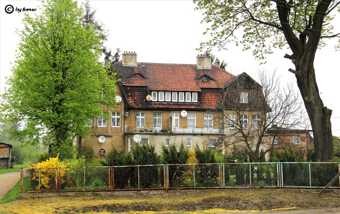 Wohnhaus zum ehemaligen Sägewerk ( Robert Klose )