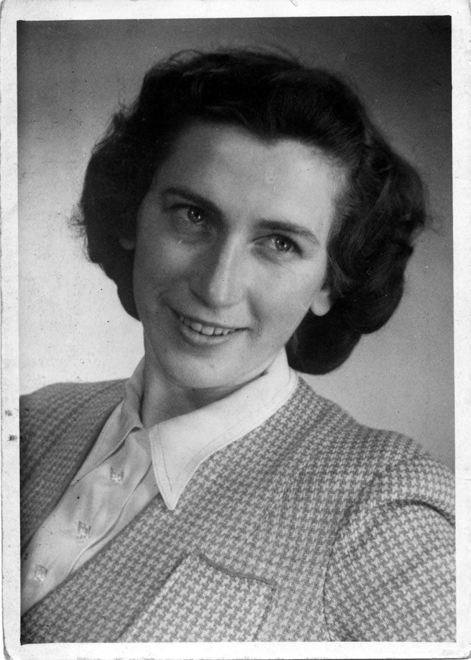 1944 Hildegard Katterwe