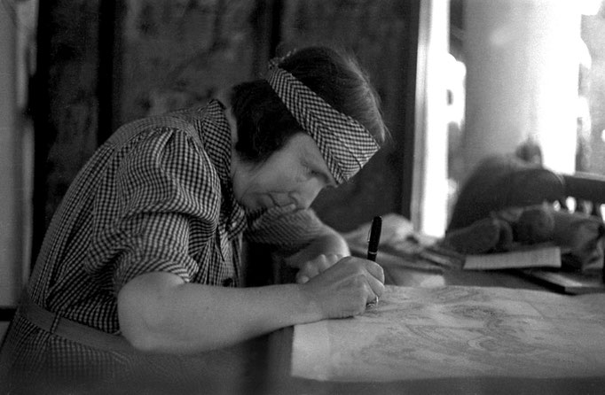 1938 : Hedi Mertens rendering her husband Walter's plans for the Ashram.