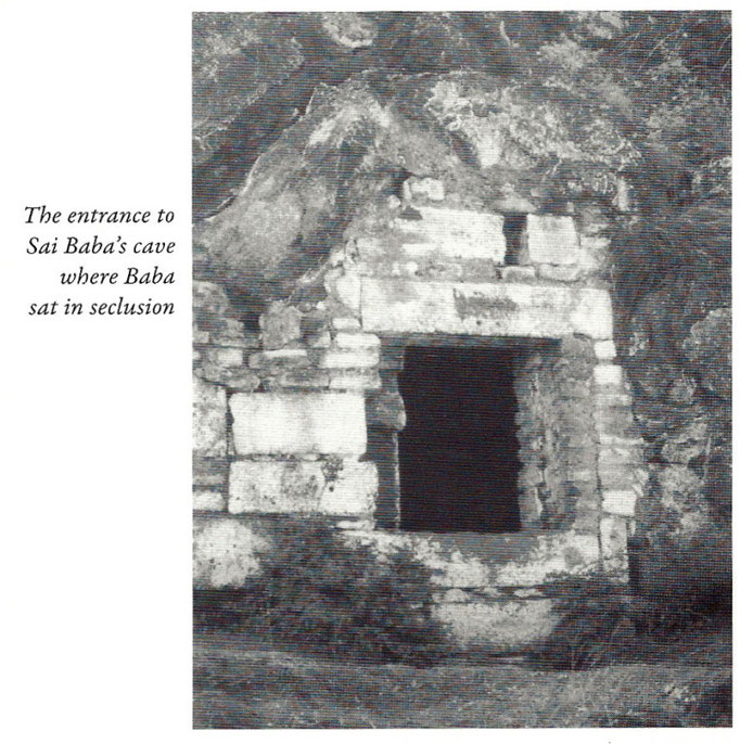 Courtesy of Meher Baba's New Life ; Bhau Kalchuri - ( photos : Bif Soper )