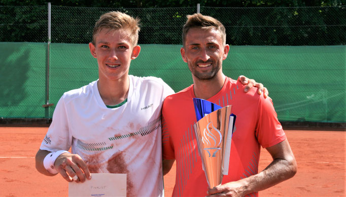 Die Finalisten Tim Heger und Marvin Netuschil (v.l.)