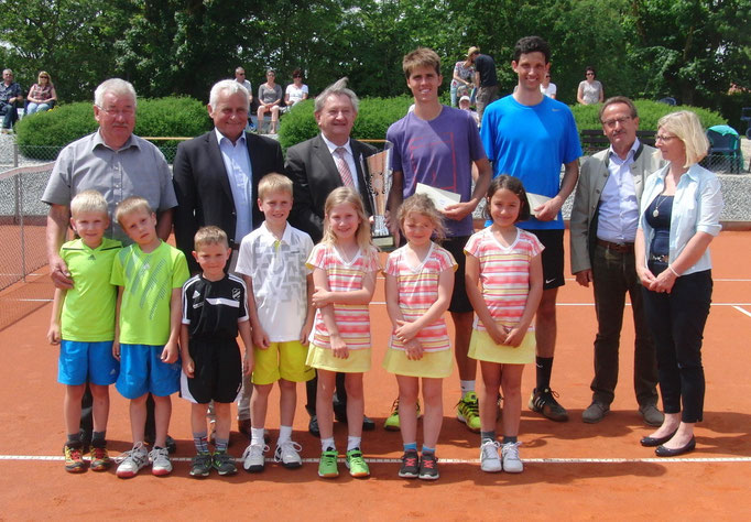 Gruppenbild mit den Finalisten