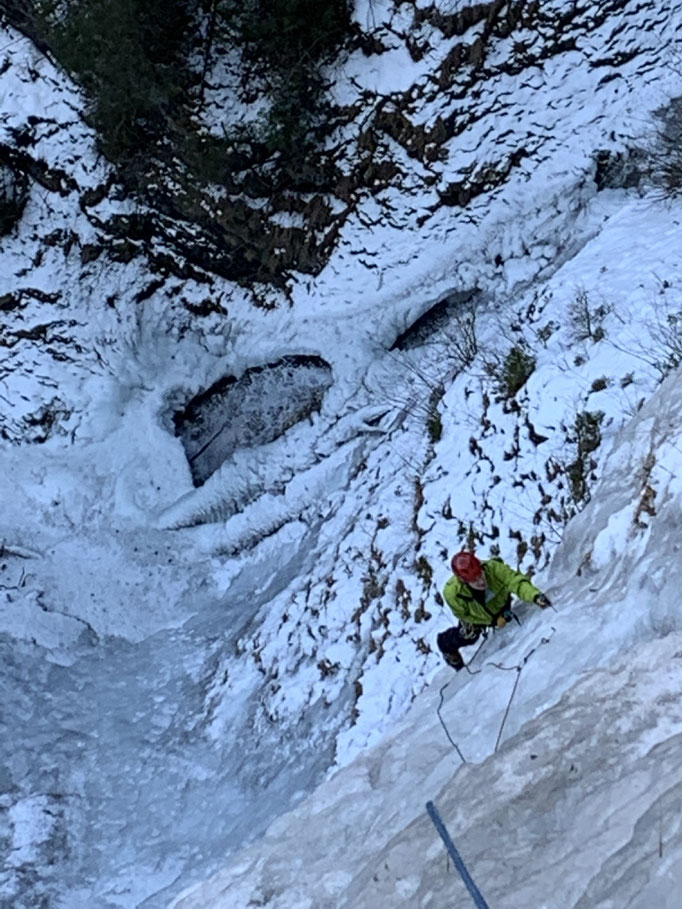 Bergführer Eisklettern Eiskletterkurs Eiskletterführung