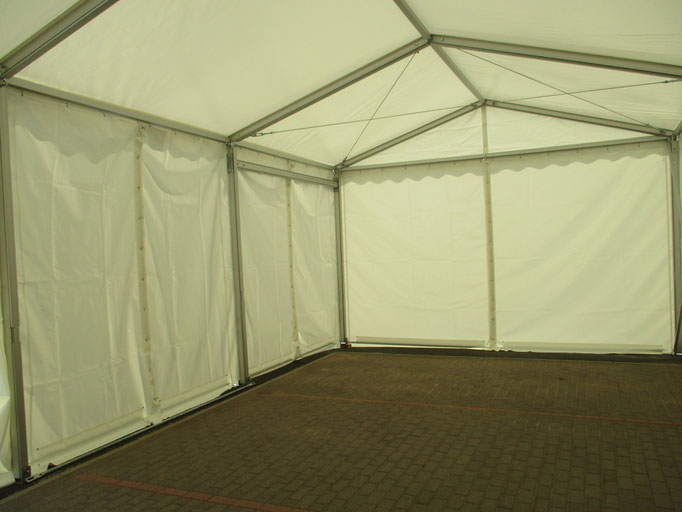 Festzelt geschlossen