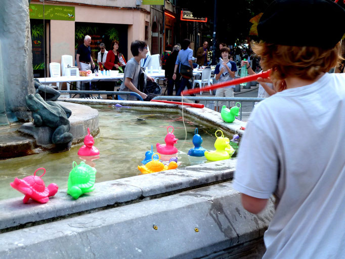 Archipel a mis les canards dans la fontaine