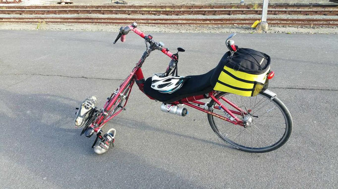 Un vélo sur un quai de gare... TD d'Alex