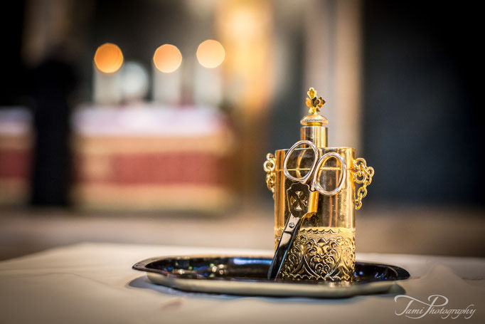 Vorbereitung zur Taufe in der Evangelischen Pauluskirche in Ulm mit Taufritual (Salbung und Vorbereitung)