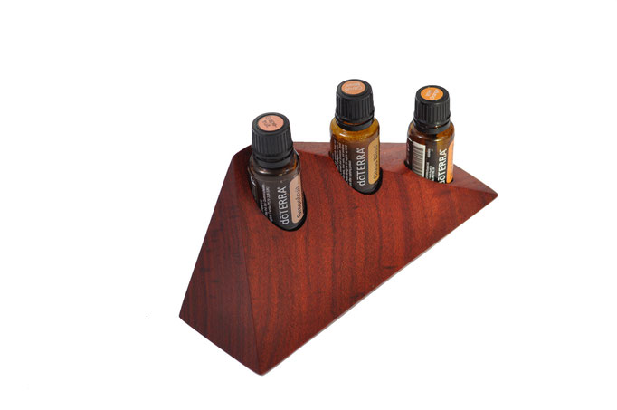 Padoukholz Aufsteller/Display für 3 Fl. dōTERRA oil Nr.4