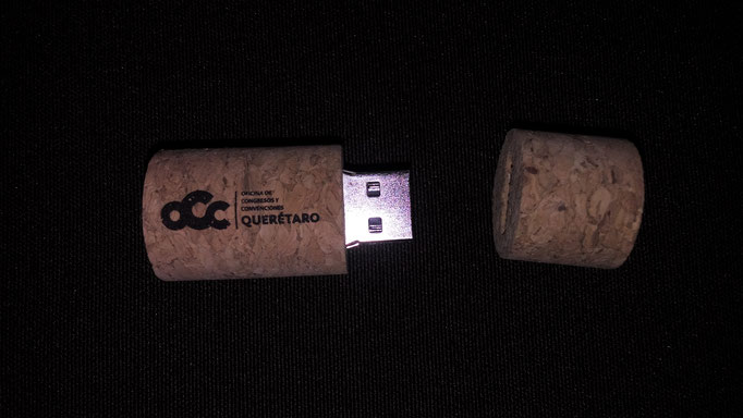 USB Corcho con grabado láser