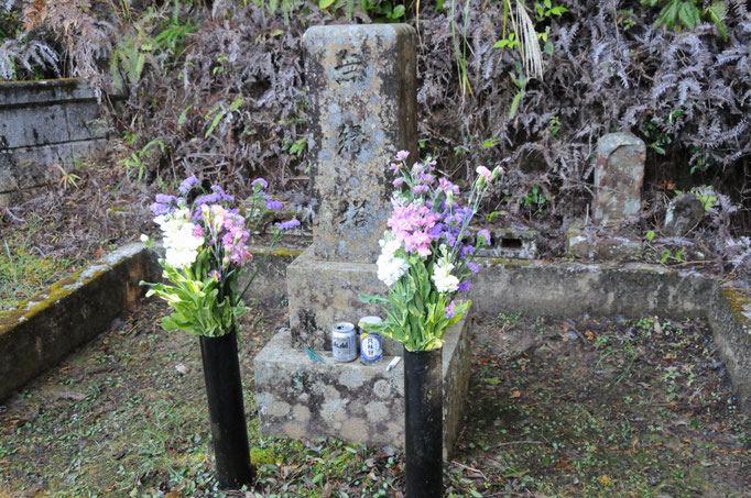 紀州鉱山の朝鮮人労働者の無縁墓（熊野市紀和町板屋）