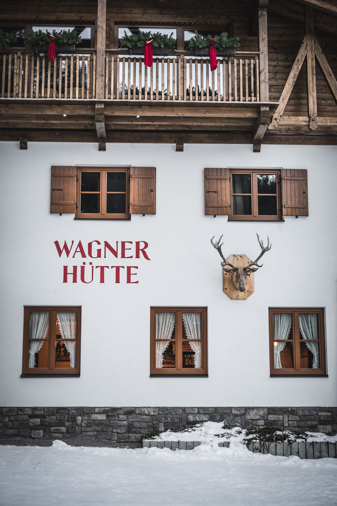 Winterwanderung, Winterwanderweg Verwalltal - St.Anton am Arlberg, lohnenswerte Einkehrmöglichkeit bei der Wagner Hütte #mountainhideaways