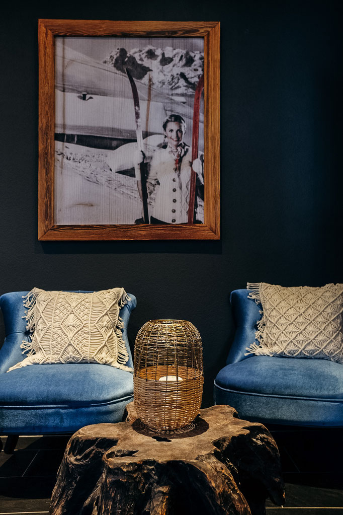 Luxus-Suite im Margarethenstein Kaprun mit Panoramafenstern und alpinem Design, Mountain Hideaways © Mela Hipp
