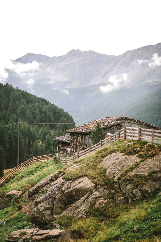 DAS DORNER, boutique hotel with wellness/spa/pool/infinity pool – Lagundo near Merano – South Tyrol ... Member of Mountain Hideaways – the most beautiful hotels in the Alps ©Mela Hipp