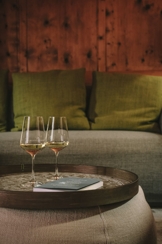 Benedikta in Montafon, Vorarlberg – a carefully restored historic chalet where alpine tradition meets contemporary design and relaxed living.