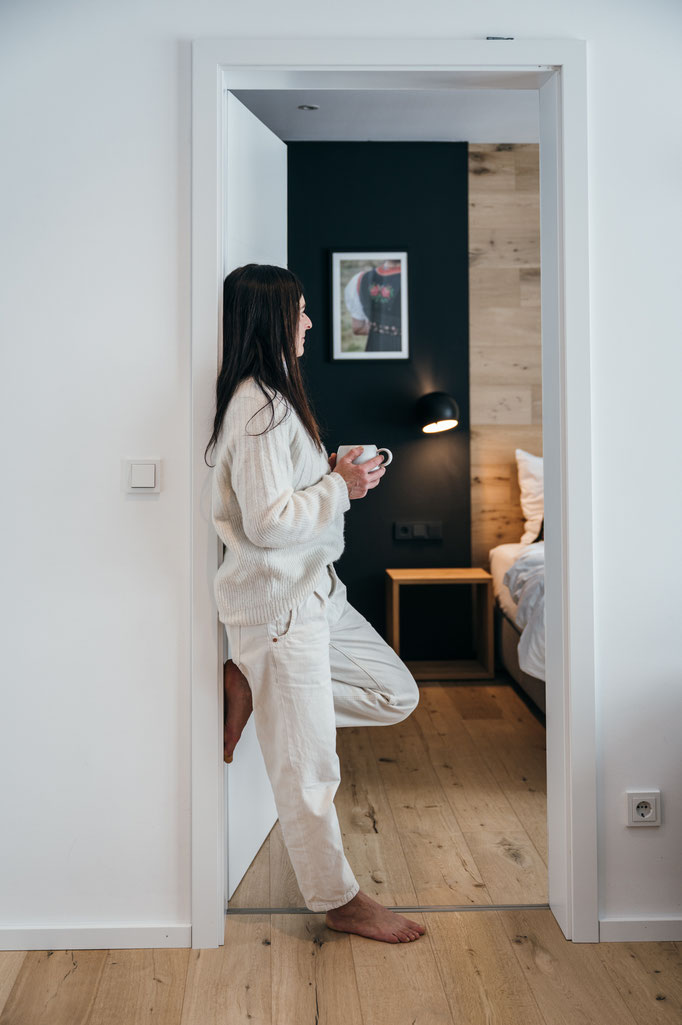WALSER ART • Where Alpine Soul Meets Space to Breathe | Apartment hideaway in Austria’s secluded Kleinwalsertal • Member of Mountain Hideaways • ©MarikaUnterladstätter