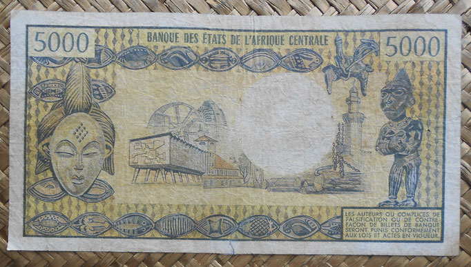 Gabón 5.000 francos 1974 (158x84mm) pk.4a reverso