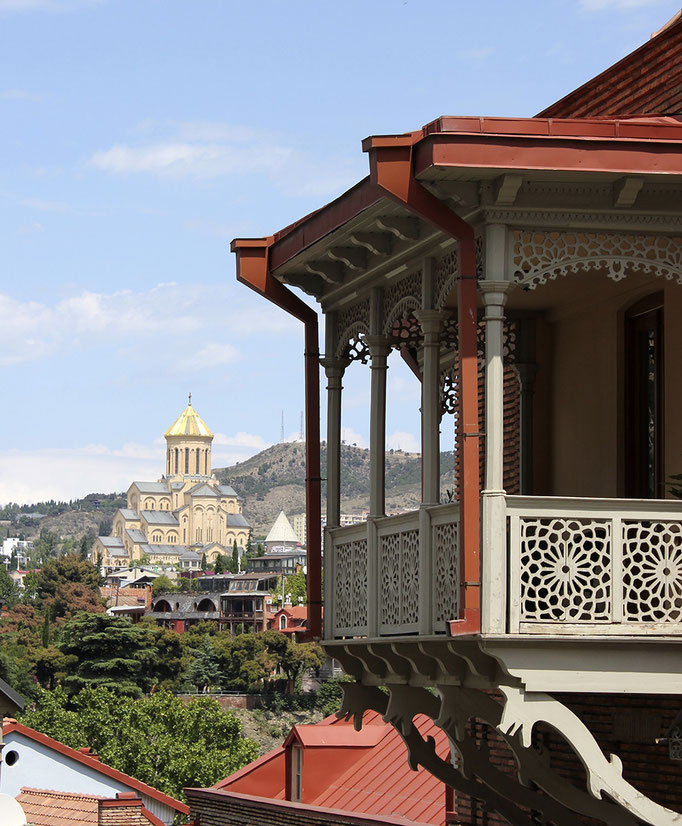 Santisima Trinidad desde baslconadas clasicas Old Tbilisi