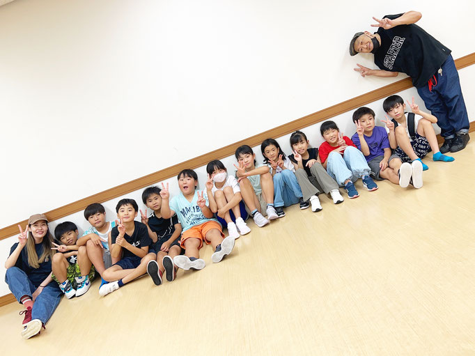千葉県は千葉市、中央区、稲毛区、若葉区で活動をさせて頂いています、千葉ダンススクール Beat squadの稲毛・水曜日キッズクラス♪