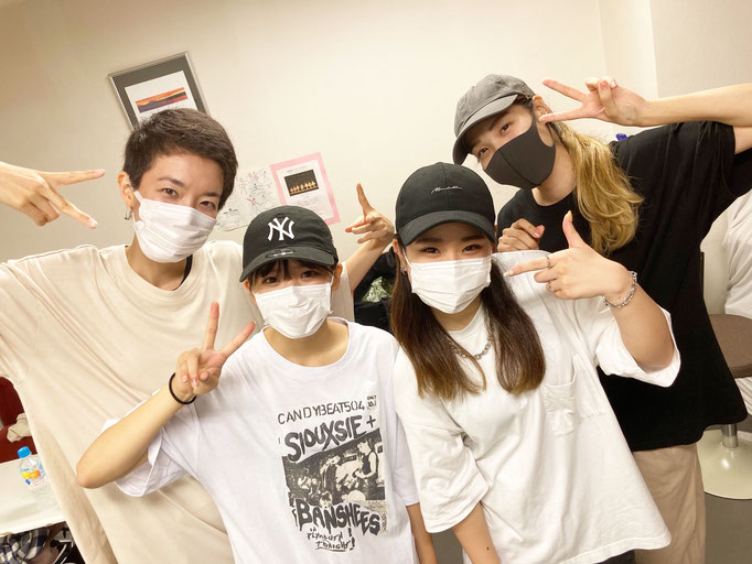 千葉ダンススクール Beat squadの西千葉スタジオ・火曜日クラスに、無料体験レッスンでアミが参加してくれました♪