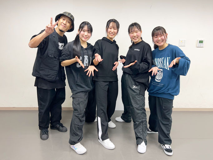 千葉ダンススクール Beat squadの月曜日・ヒップホップクラス♪先日、無料体験レッスンに参加してくれたミキが入会をしてくれました♪