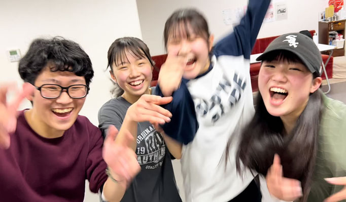 元気まんてん！♪千葉ダンススクール Beat squadの西千葉スタジオ・月曜日ヒップホップクラスのメンバー♪