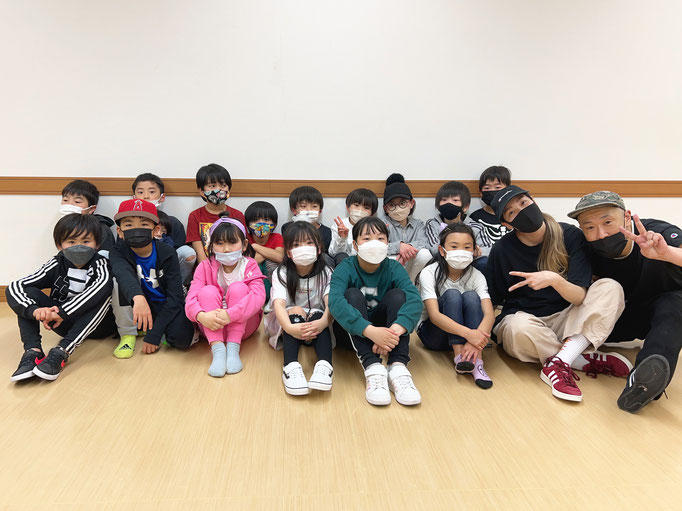 千葉ダンススクール Beat squadの稲毛スタジオ・水曜日キッズクラスに小学生のルナが体験レッスンで参加してくれました♪