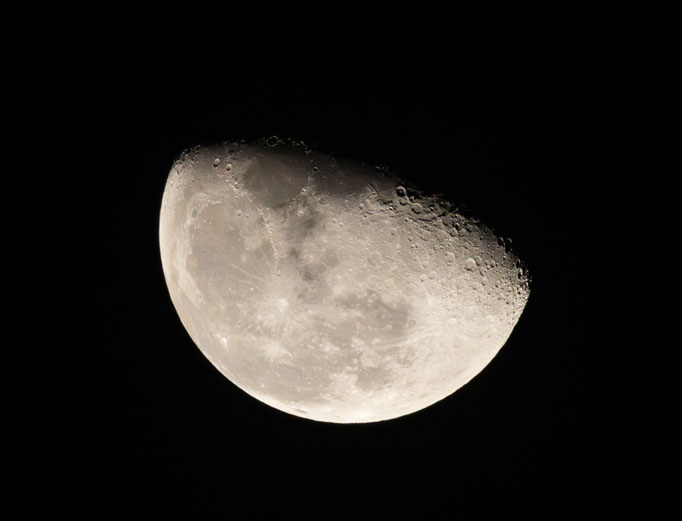 10.12.2025 um 00:18
