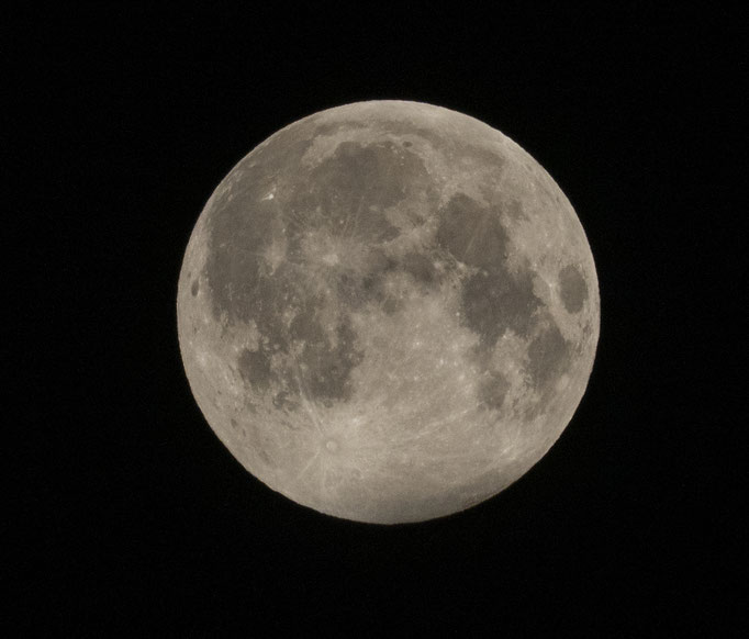 Vollmond 25.03.2024 um 03:30