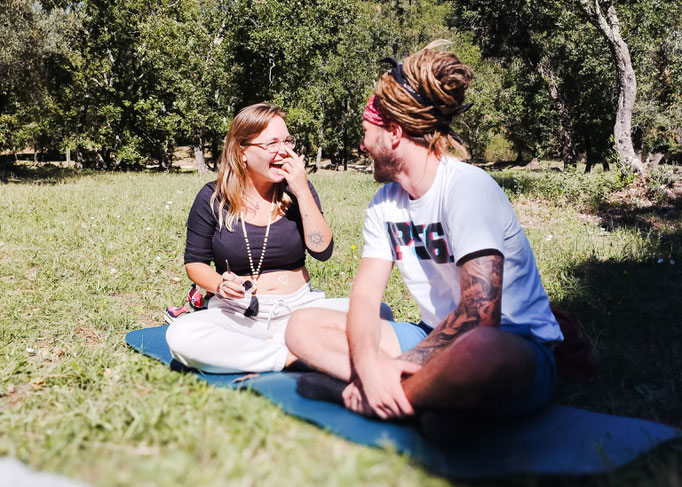 Cercles d'harmonie pour couples Atelier pour couples Coaching de couple Harmonie relationnelle Communication amoureuse Astrologie pour couples Renforcer les liens amoureux Atelier relationnel Puget Ville Séance de couple en visio Séance de couple 
