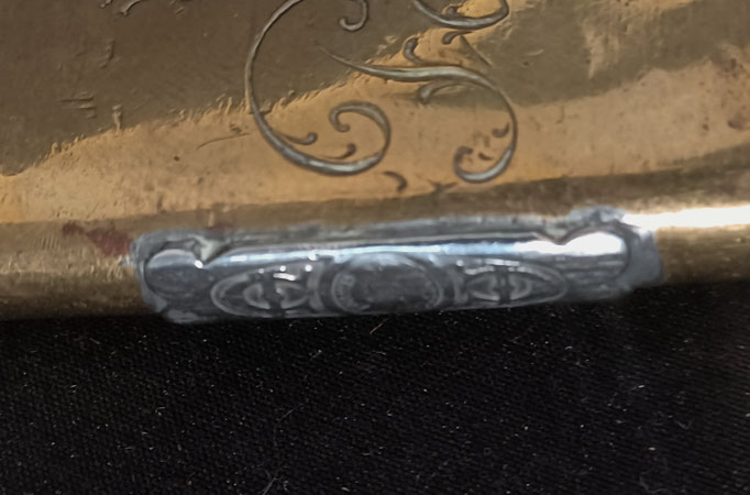 briquet fort de la Pompelle avec sa pastille de taxe 