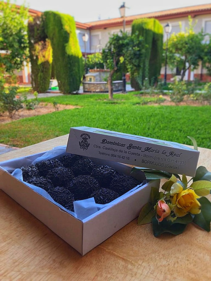 Trufas de chocolate. No contienen gluten. 7´00€, caja de 12 unidades. 