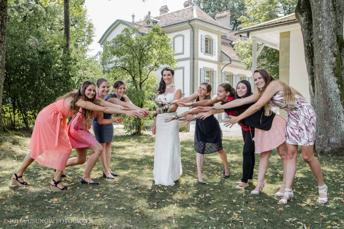 Kreative, lustige Gruppenfotos, Hochzeitsfotograf Bern