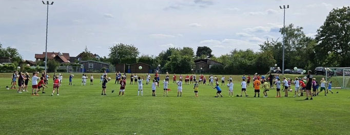 Fußball-Kindergeburtstag Saki: Ein glücklicher Abschluss mit Show, Workshop und vielen Toren.