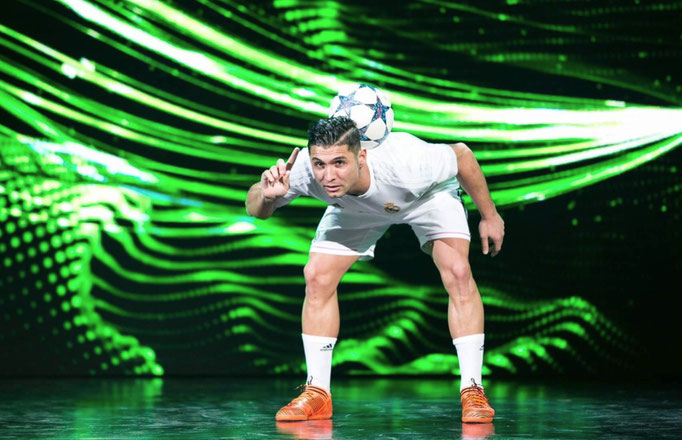 Private Football Coach Show Programm