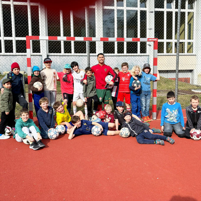 Soccer birthday kids Switzerland Football Party