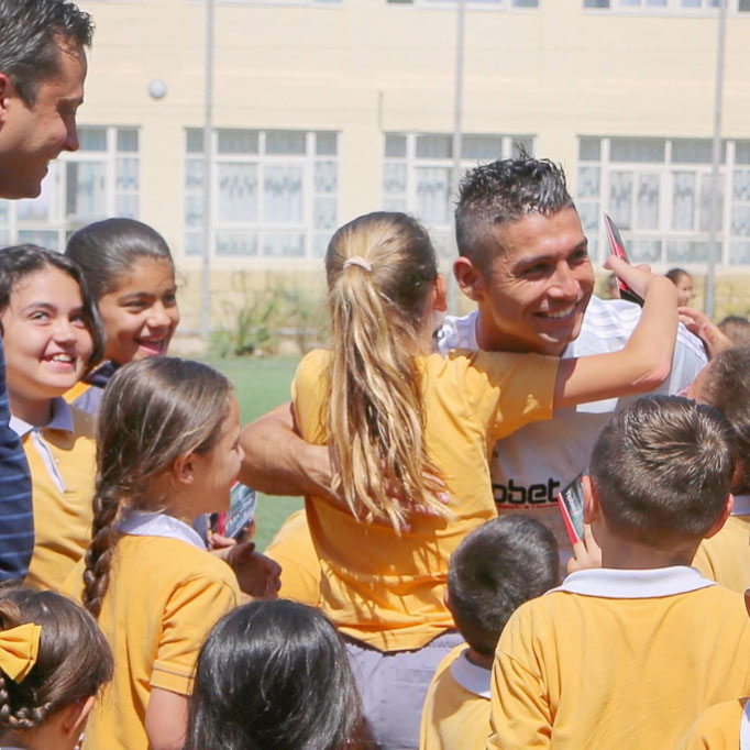Fußball-Kindergeburtstag: Saki als Highlight-Act für sportliche Geburtstagsfeiern