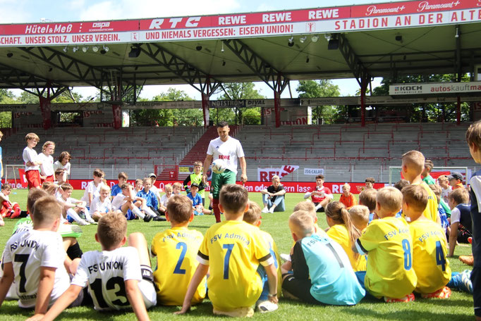Fussball Kindergeburtstag Stadion