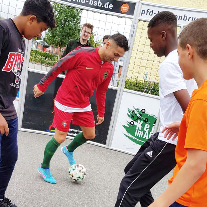 Fussball Eröffnung