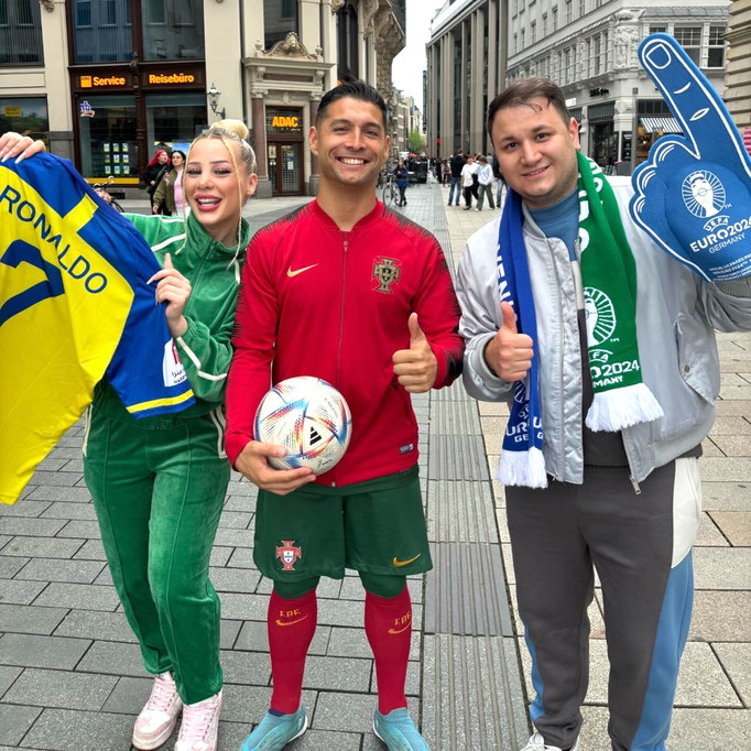Fussball Road Show Straße Team