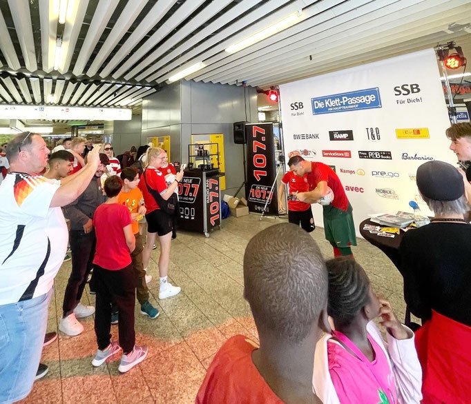 Fussball Kongresse Bühnenshow Unternehmen Idee
