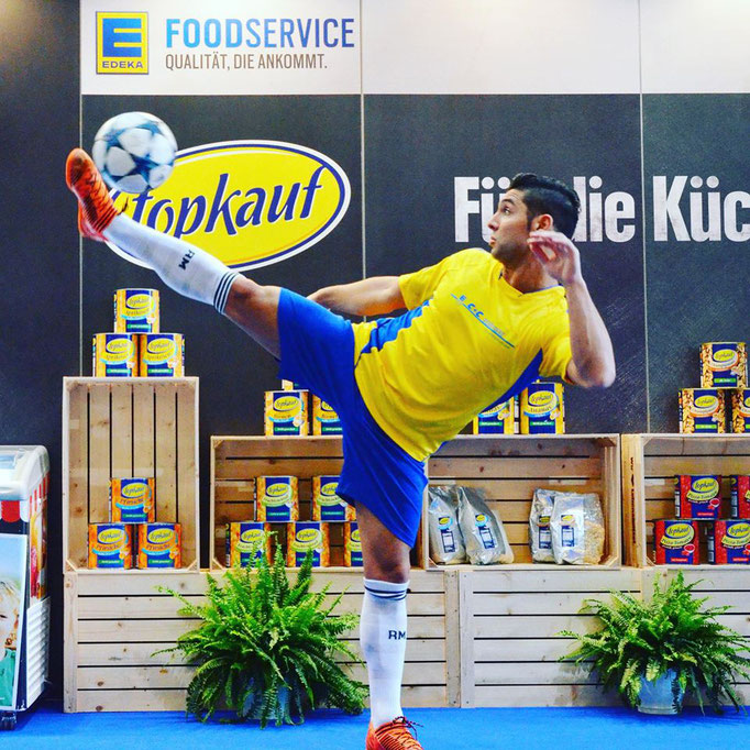 Fußball Künstler als Sportmodel