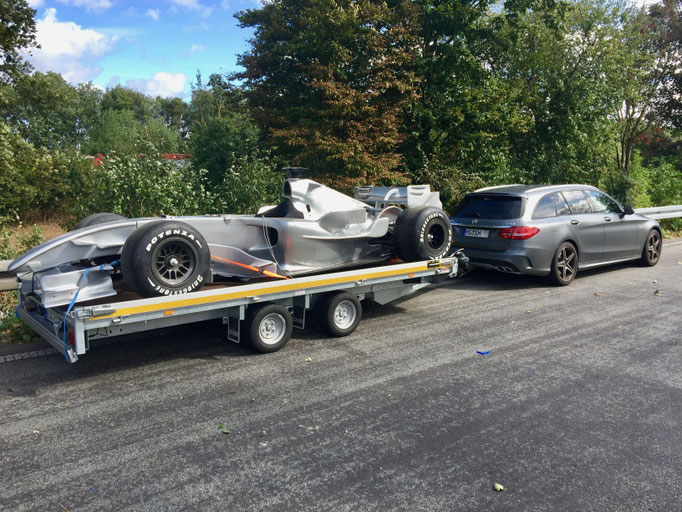 Formel 1 Showcar Transport / Werbung
