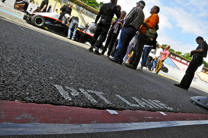 Rennstrecke bilster berg mitfahren 