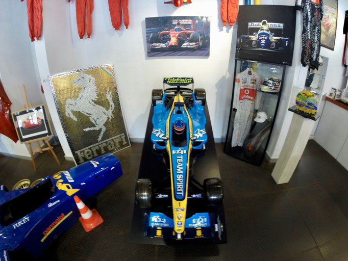 Formel Deko mieten / Rennbahn Dekoelemente