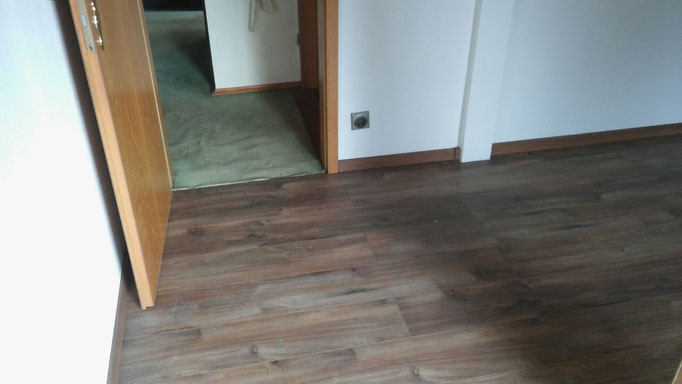 Laminat verlegen - A&S Dienstleistungen: Haus und Gartenservice