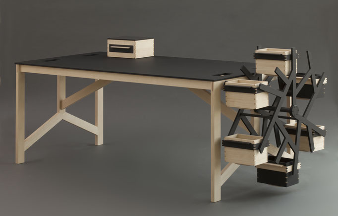 Meisterstück - Schreibtisch in Esche, Linoleum und CDF