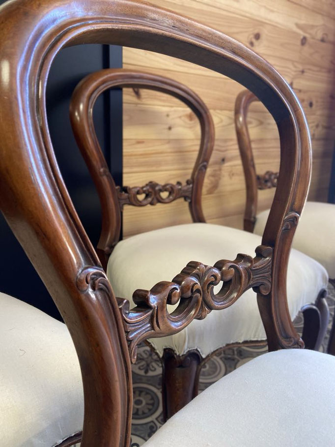 Restauration chaises en garniture traditionnelle Le Garage à fauteuils - Réparation ébénisterie Alexis LECOURTOIS