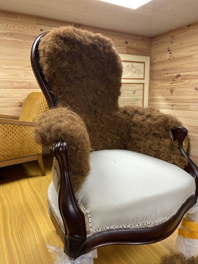 Mise en crin dossier en garniture végétale -  Fauteuil bergère Pompadour - Le Garage à fauteuils