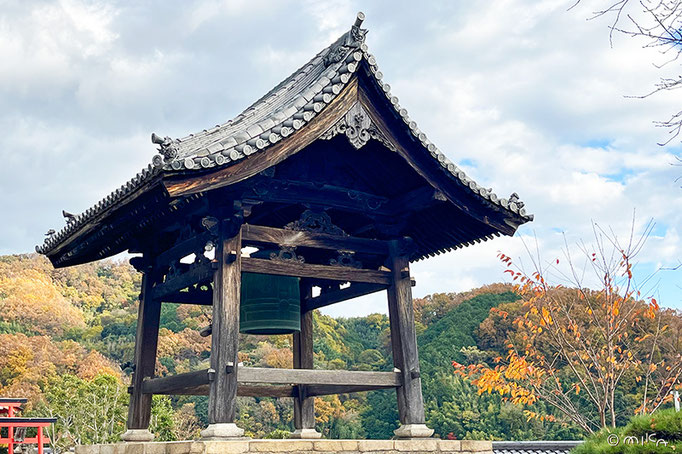 極楽寺の鐘楼