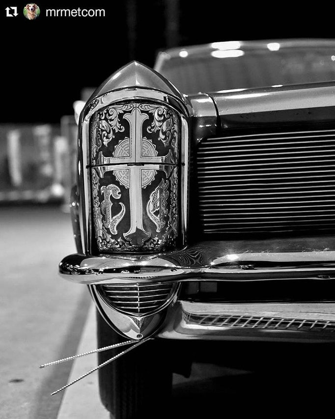 エングレービング　ローライダー　engraved clam shell for 1965 buick lowrider